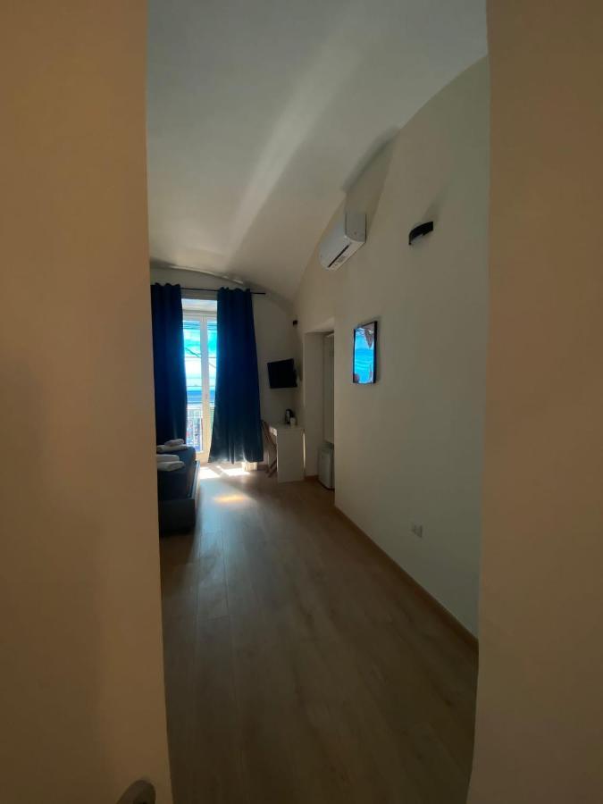 Maison Dante Неаполь Екстер'єр фото